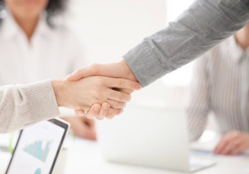 Approaches to Building Relationships with Clients: Tips from Top Sales Performers